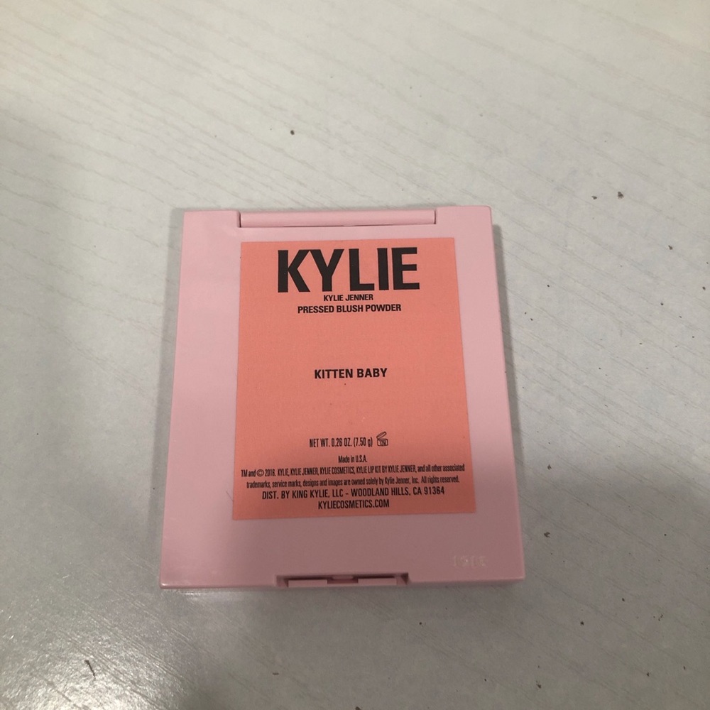 Kylie Cosmetics Pressed Blush Powder - Kitten Baby